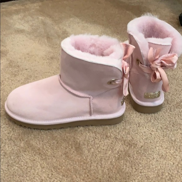 ugg customizable bailey bow mini boot